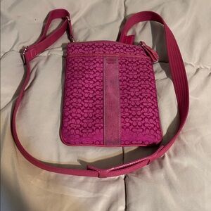 Coach Crossbody Bag
Hot Pink